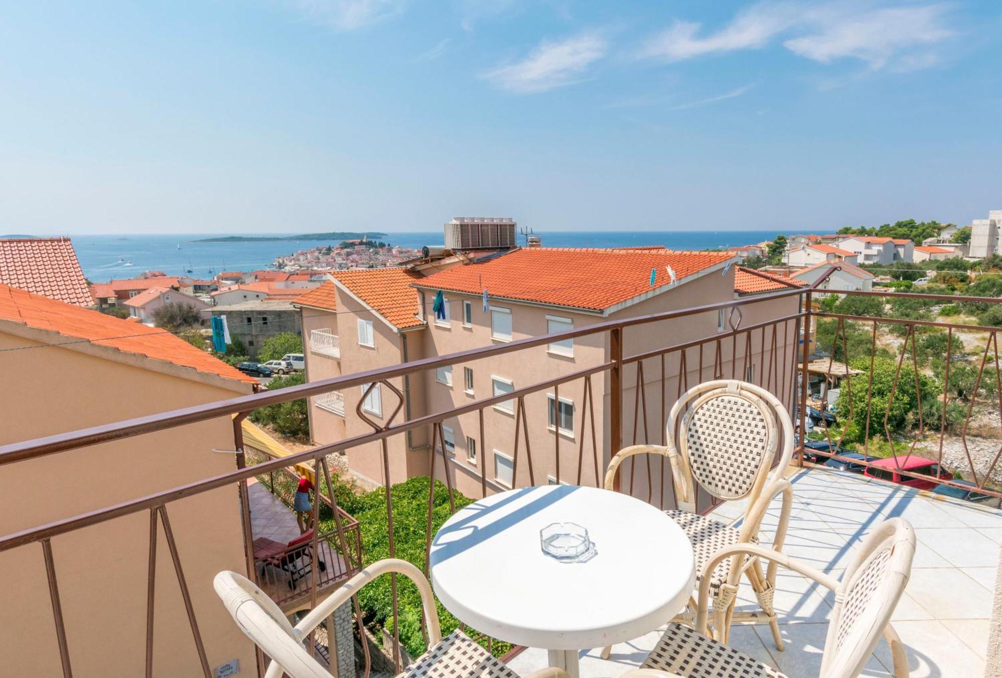 Apartments Jere Proto Primosten Exterior photo